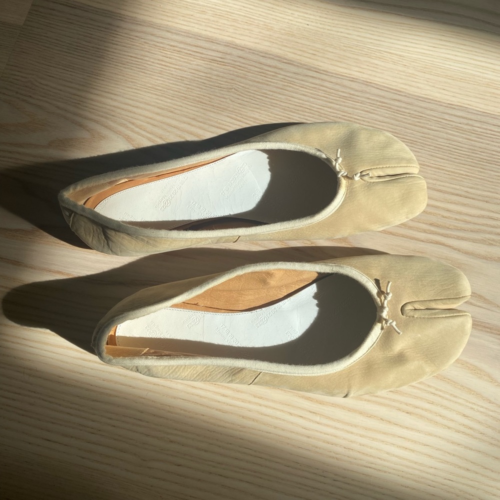 Maison Margiela ballet tabi flat